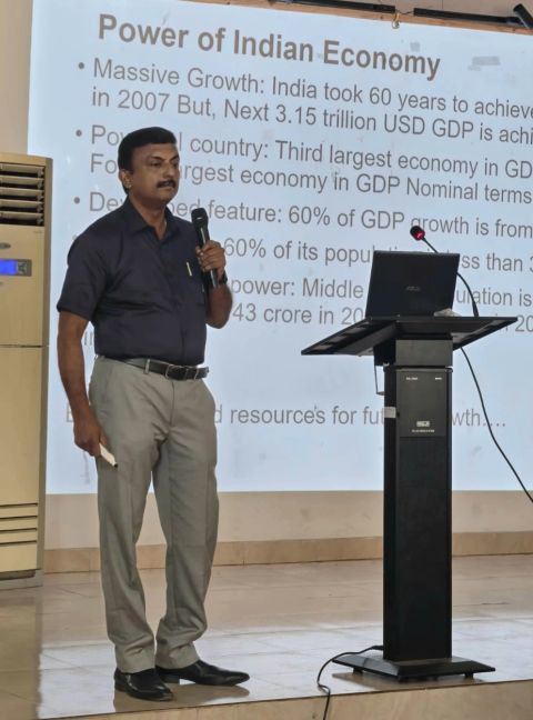 IIST Faculty Delivers Lecture on Space Economy at CUSAT’s MEDHA ’26