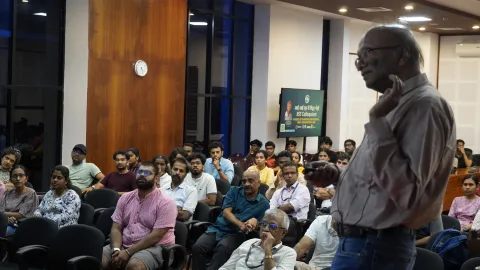 A model of transience and freezing-Many sokobans on a line