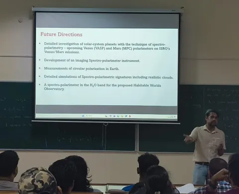 Invited talk on Spectropolarimetry of (exo)planetary atmospheres
