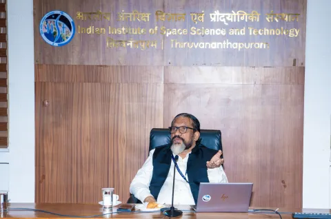 𝐕𝐢𝐬𝐢𝐭 𝐨𝐟 𝐌𝐚𝐧𝐢𝐩𝐮𝐫 𝐌𝐞𝐝𝐢𝐚 𝐃𝐞𝐥𝐞𝐠𝐚𝐭𝐢𝐨𝐧 𝐭𝐨 𝐈𝐈𝐒𝐓