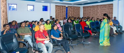English Communication at Workplace