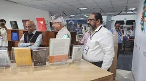 BookExhibition5