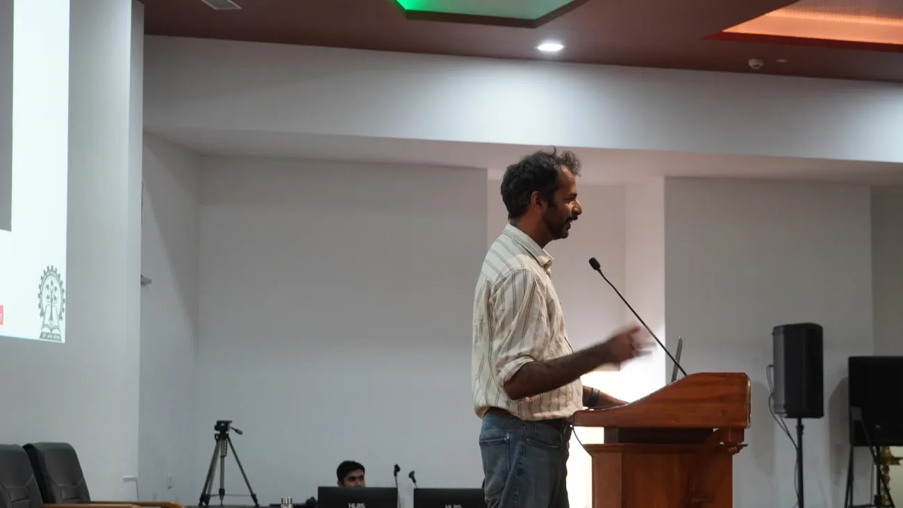 The longest known insect migration