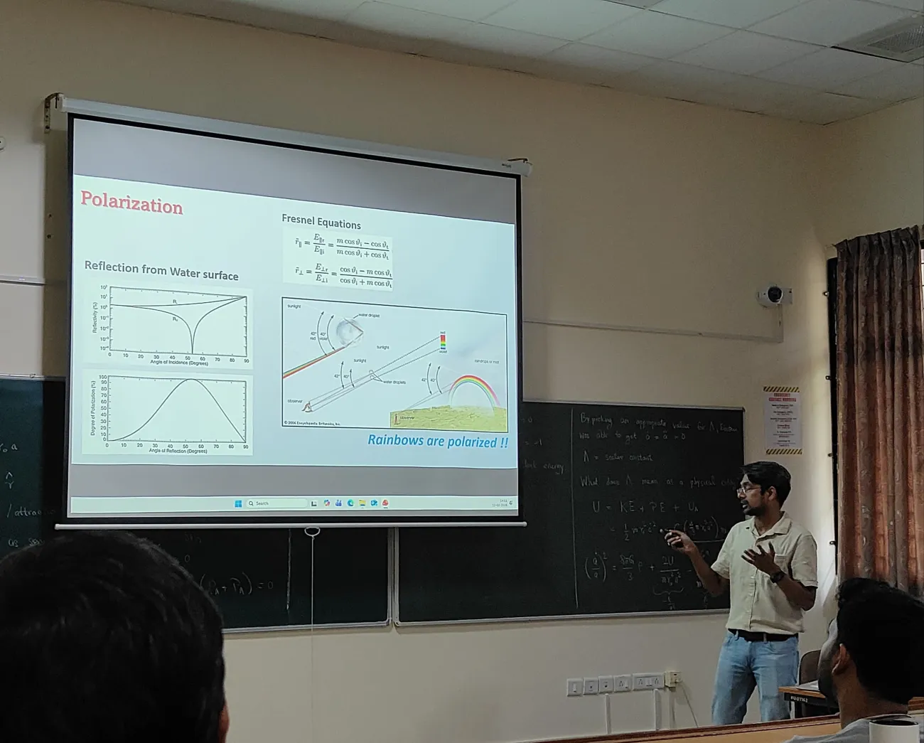 Invited talk on Spectropolarimetry of (exo)planetary atmospheres