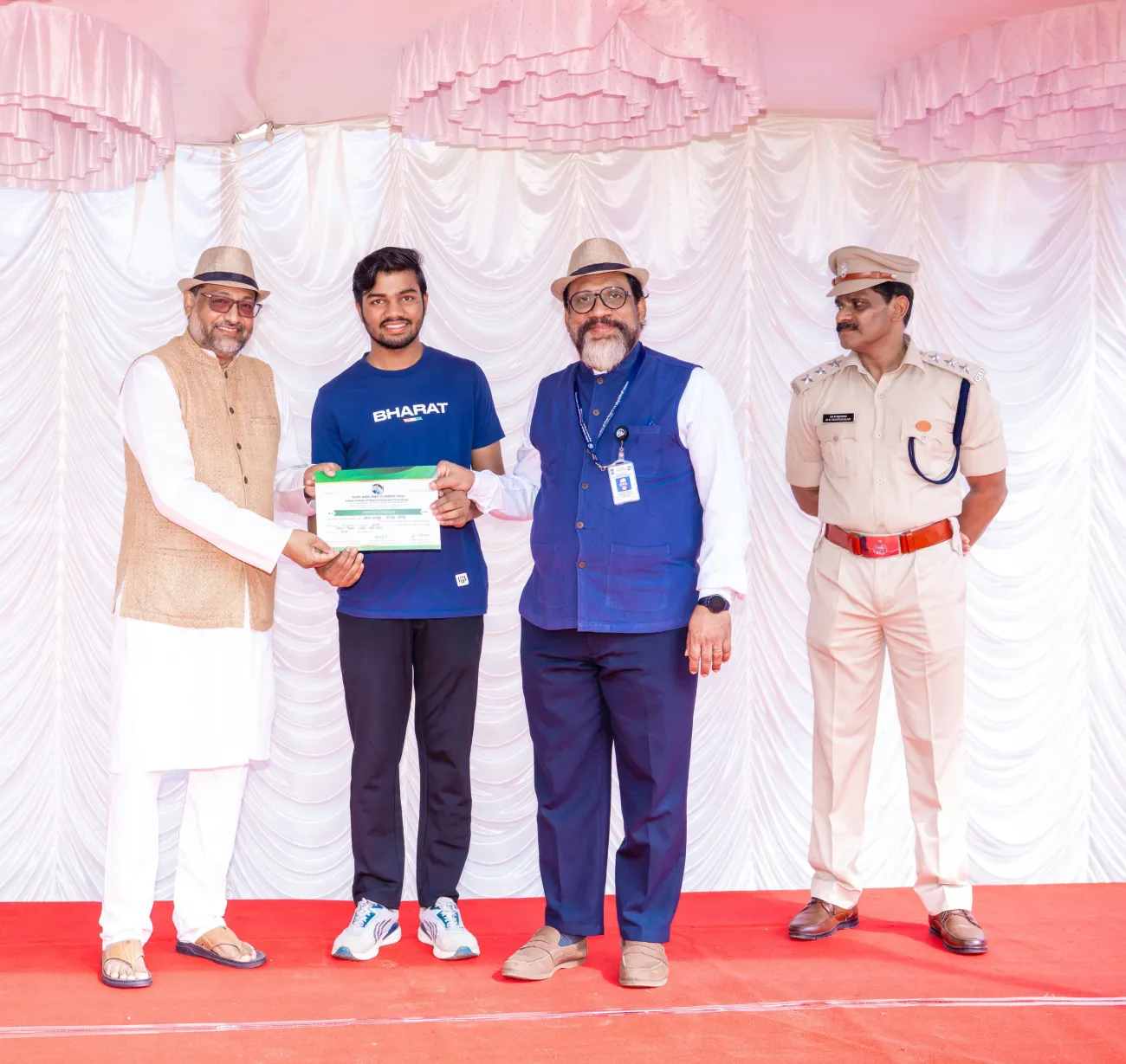 Hindi Competitions for Students - Independence Day Celebration 2026-Prize distribution function